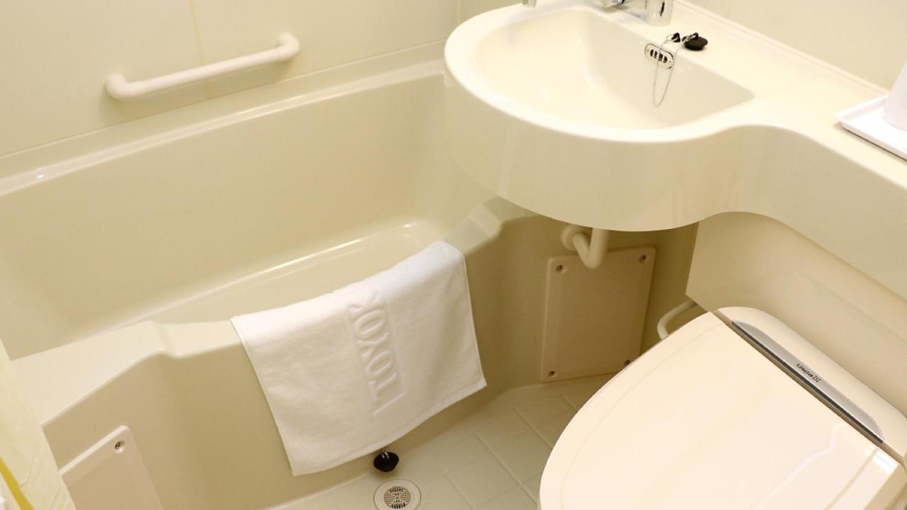 Toyoko Inn Yokohama Shiei-Chikatetsu Center Minami-Eki Εξωτερικό φωτογραφία